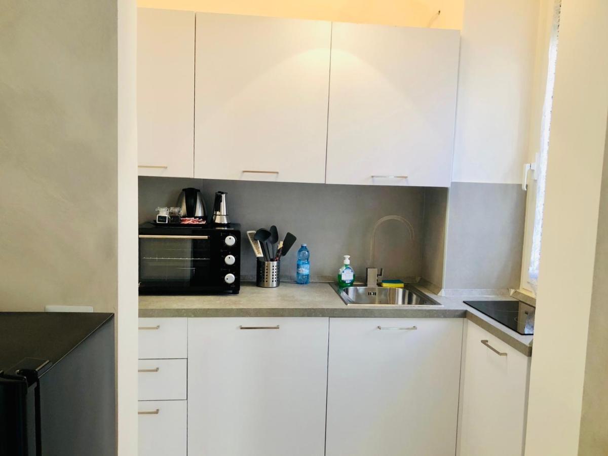 Lovely 2 Room Apartment With Small Garden Milan Exterior photo